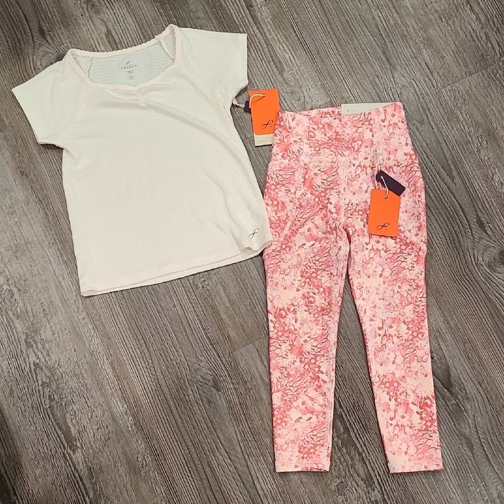 Freely Pink Patterned Leggings with Matching Top Size Small